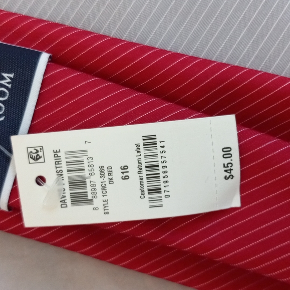 Ties red and silver  New - Picture 3 of 3